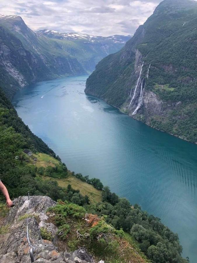 Апартаменты Koselig Garasjeloft! Langevag Экстерьер фото