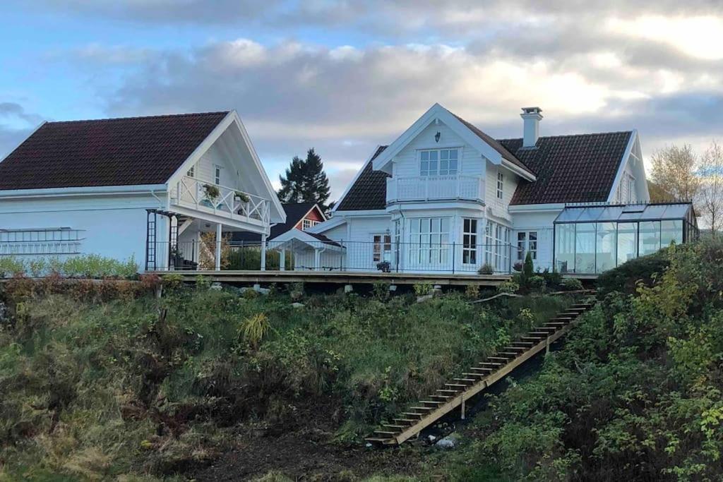 Апартаменты Koselig Garasjeloft! Langevag Экстерьер фото